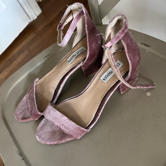 3 pairs of size 7 Steve Madden heels it’s a bundle - Picture 1 of 3